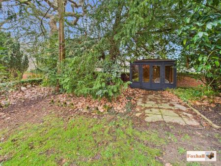 Communal Gardens, Storage and Parking