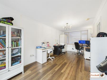 Office / Study / Bedroom/ Treatment Room