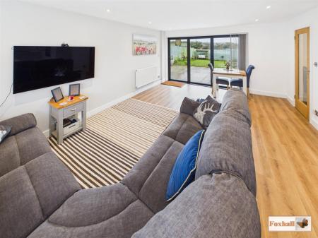 Kitchen/Living/Dining Area