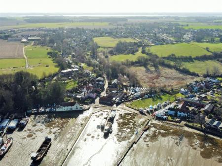Pin Mill & Surrounding Area