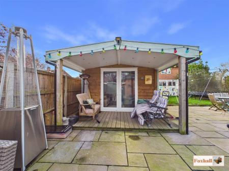 Cabin Room/Treatment Room