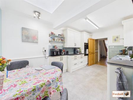 Kitchen / Breakfast Room