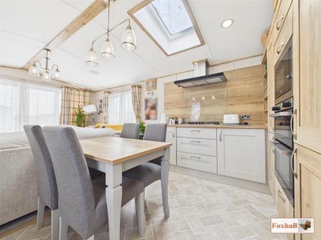 Open Plan Lounge/Kitchen/Diner