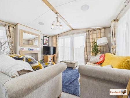 Open Plan Lounge/Kitchen/Diner