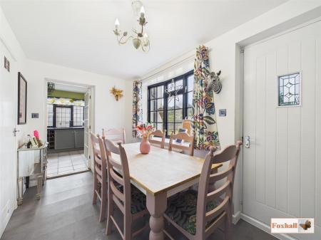 Breakfast/Utility Room