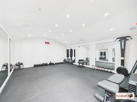 Gym / Summerhouse / Storage