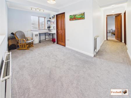 First Floor Landing/Study Area