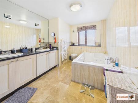 En Suite to Bedroom One