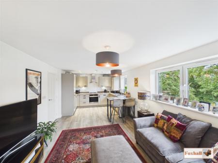 Kitchen / Breakfast / Lounge