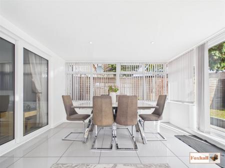 Sun Room / Dining Room