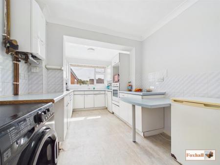 Kitchen / Breakfast Room