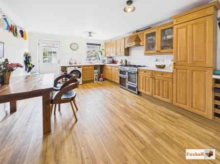 Kitchen / Diner