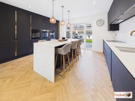 Lounge / Kitchen / Diner