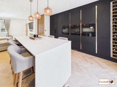 Lounge / Kitchen / Diner