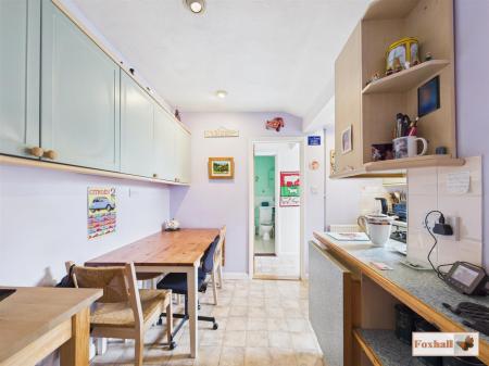 Kitchen / Breakfast Room