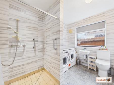 Wet Room/Utility Room