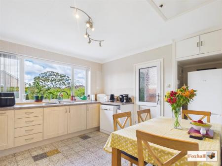 Kitchen / Diner