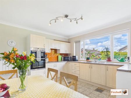 Kitchen / Diner