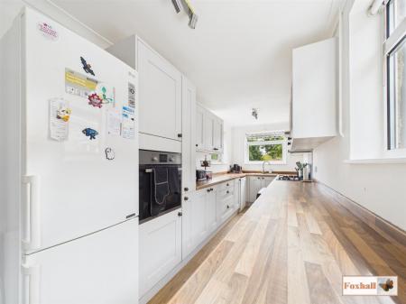 Kitchen / Breakfast Room