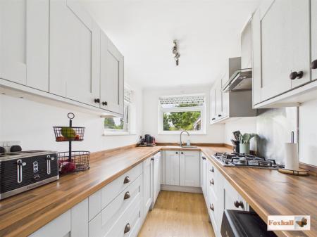 Kitchen / Breakfast Room