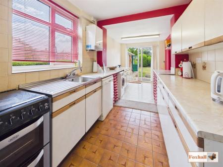 Kitchen / Breakfast Room