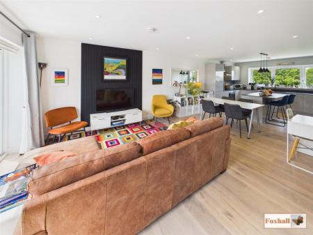 Open Plan Living Accomodation