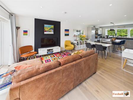 Open Plan Living Accomodation