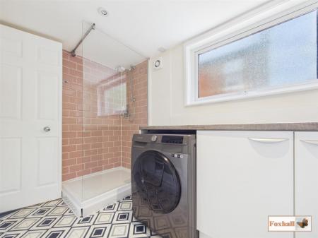 Shower Room/Utility