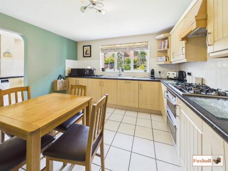 Kitchen / Breakfast Room