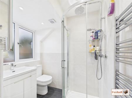 En Suite Shower