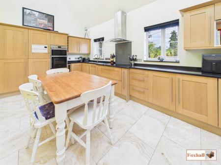 Kitchen / Diner