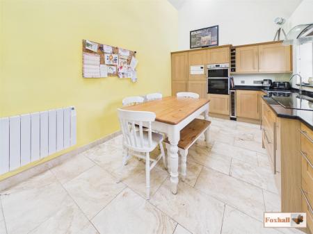 Kitchen / Diner