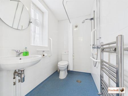 Wet Room Style Shower Room