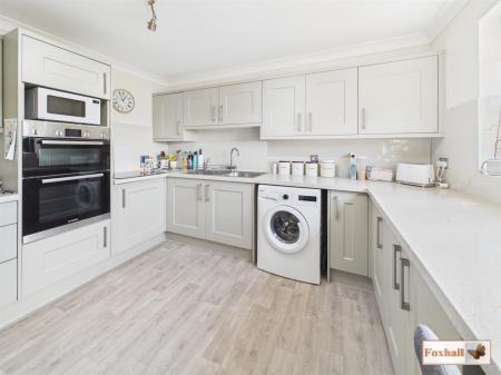 Kitchen / Breakfast Room
