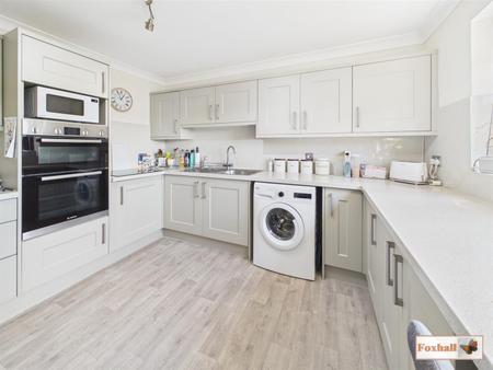 Kitchen / Breakfast Room