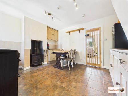 Kitchen / Dining Room