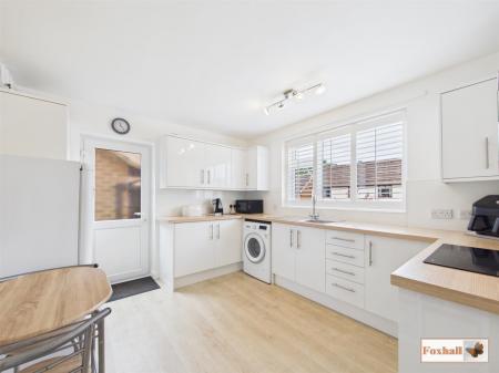 Kitchen / Breakfast Room