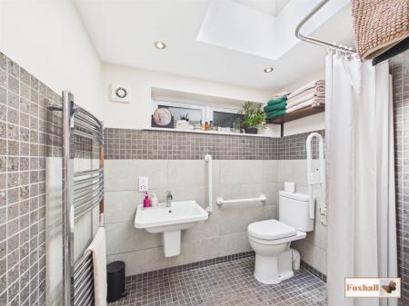Annexe Wet Room