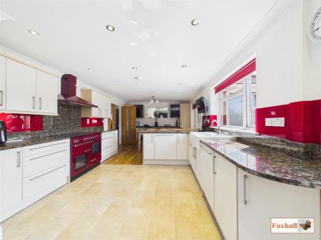 Kitchen / Diner