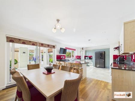Kitchen / Diner