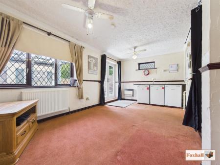 Dining Room/Sunroom