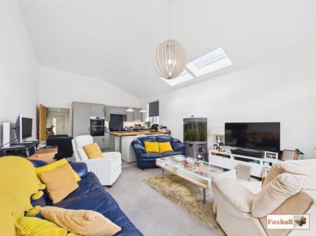 Open Plan Kitchen / Dining / Lounge