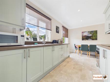 Kitchen / Diner