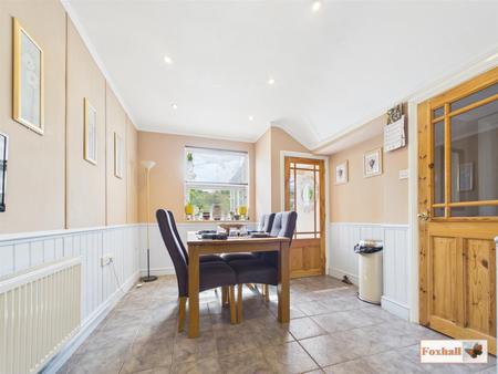 Kitchen / Breakfast Room