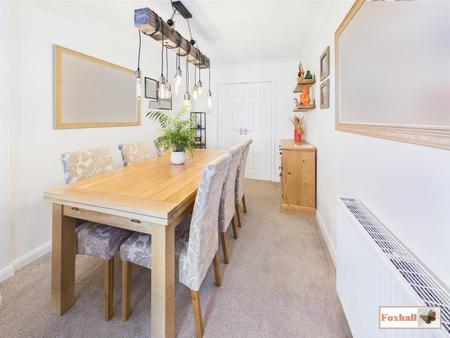 Dining / Snug Area
