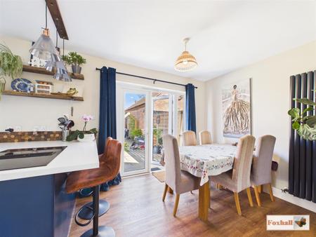 Lounge / Dining / Kitchen Area