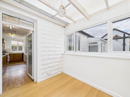 Sun Room/Utility Room
