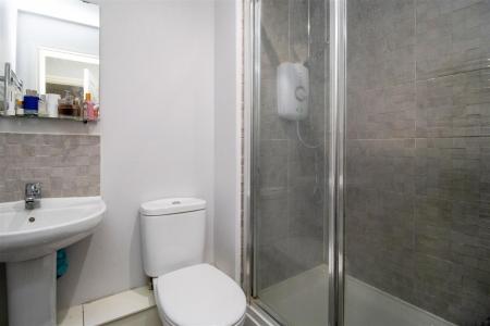 En Suite Shower Room