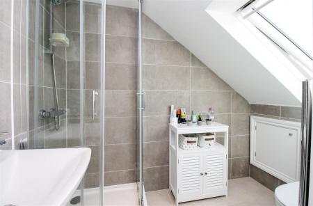 En Suite Shower Room