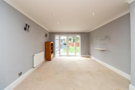 Living/Dining Room